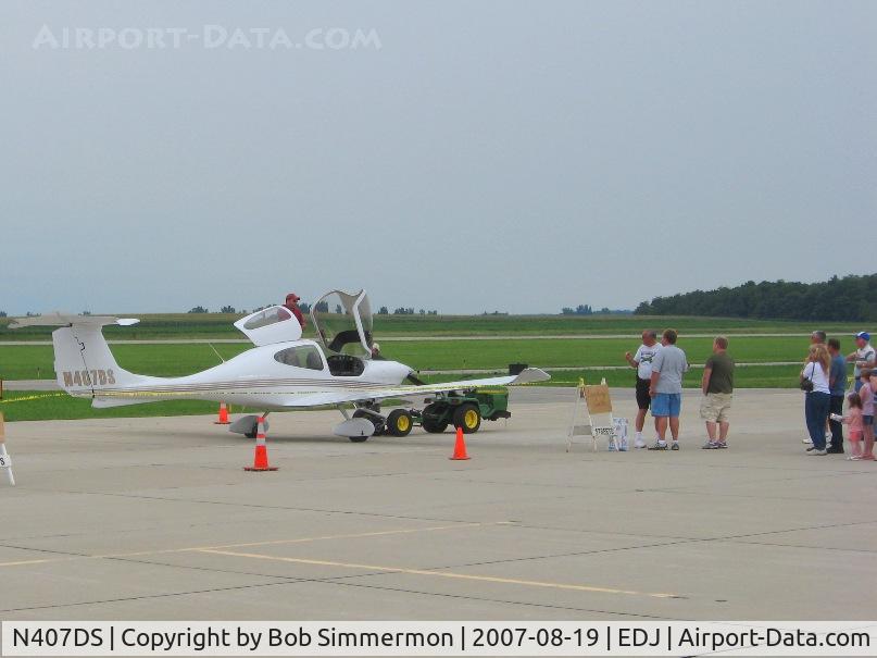 N407DS, 2004 Diamond DA-40 Diamond Star C/N 40.411, Airfest 2007 - Bellefontaine, OH