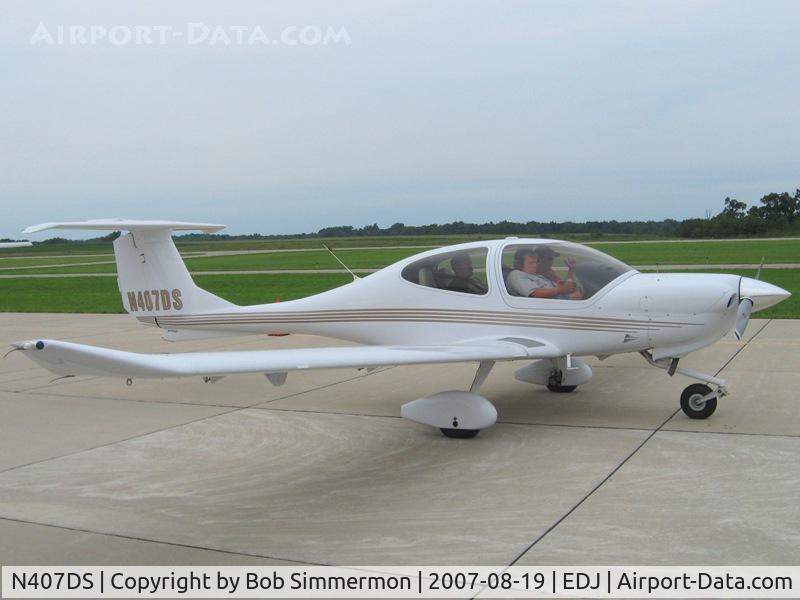 N407DS, 2004 Diamond DA-40 Diamond Star C/N 40.411, Airfest 2007 - Bellefontaine, OH