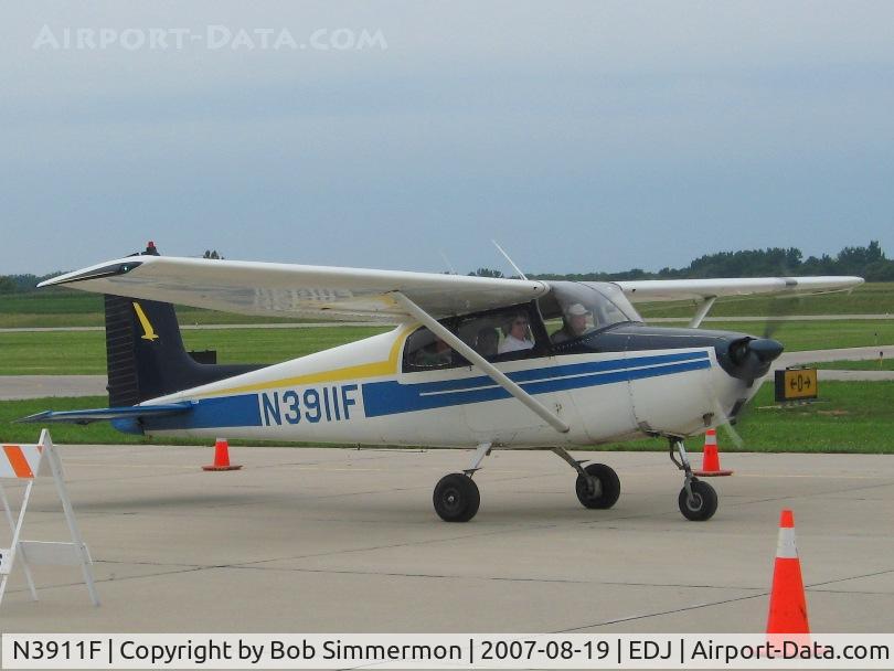 N3911F, 1958 Cessna 172 C/N 36811, Dwights ride actually taking other folks for rides at Airfest 2007 - Bellefontaine, OH