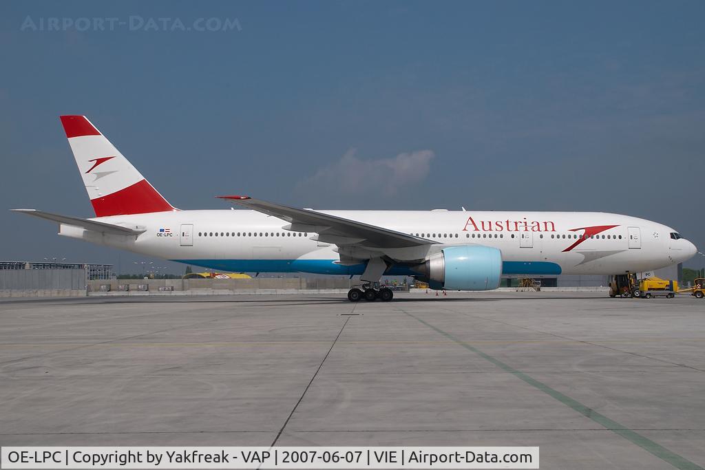 OE-LPC, 2002 Boeing 777-2Z9/ER C/N 29313, Austrian Airlines Boeing 777-200