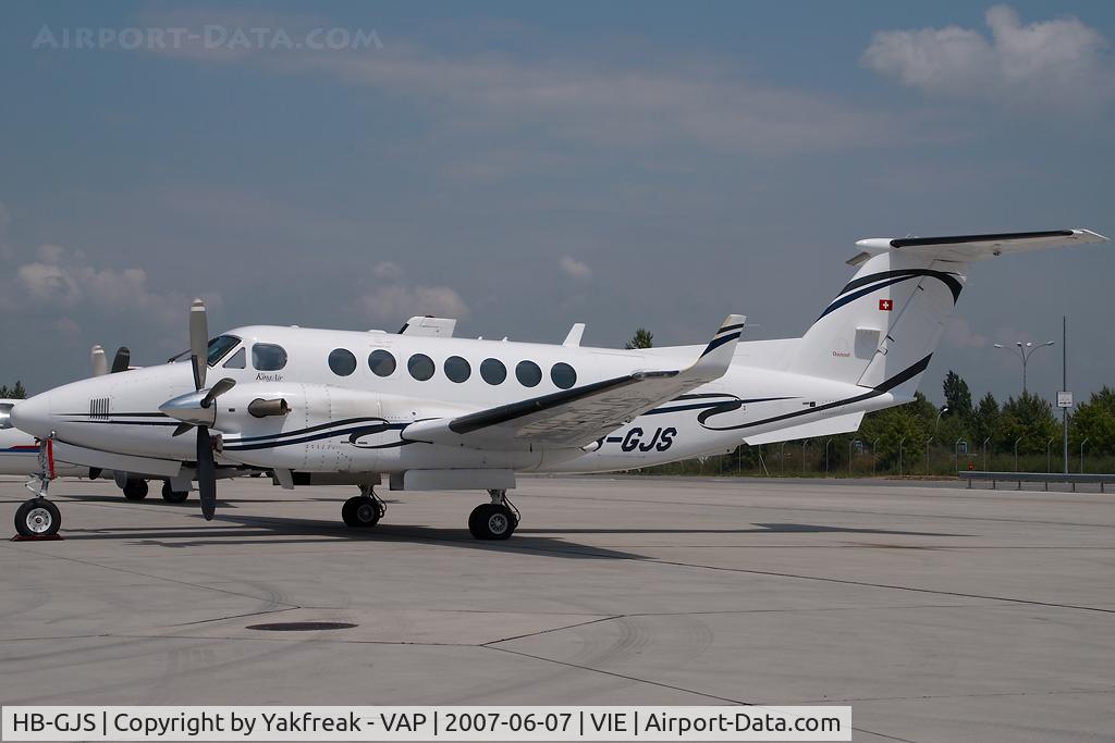 HB-GJS, 2004 Raytheon 350 Super King Air C/N FL-404, Beech 300 KIng Air