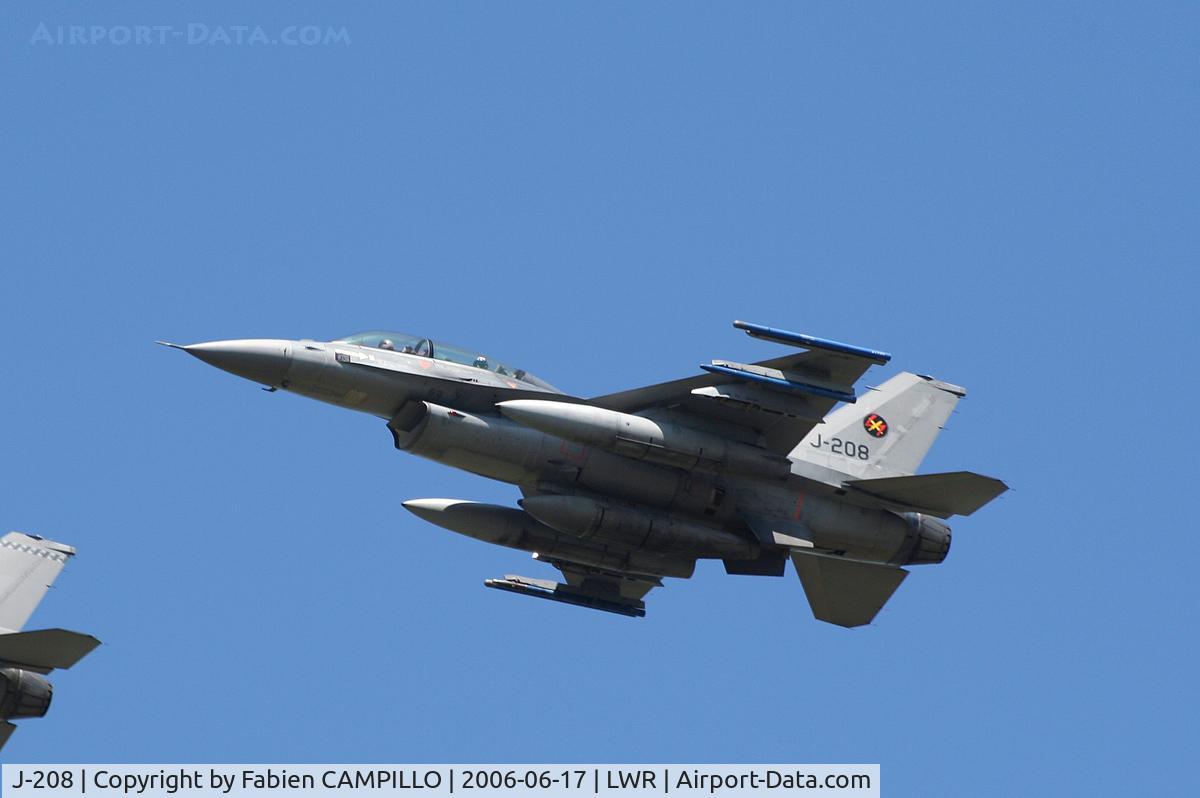 J-208, General Dynamics F-16BM Fighting Falcon C/N 6E-27, F-16BM 6E-27