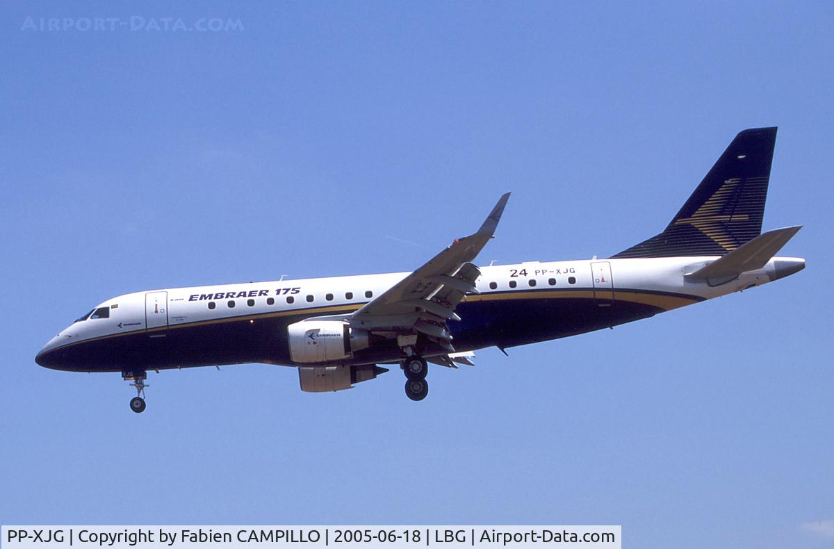 PP-XJG, 2003 Embraer 175LR (ERJ-170-200LR) C/N 17000017, Emb175 17