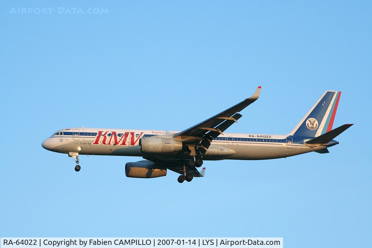 RA-64022, 1999 Tupolev 204-100 C/N 1450743164022, KMV