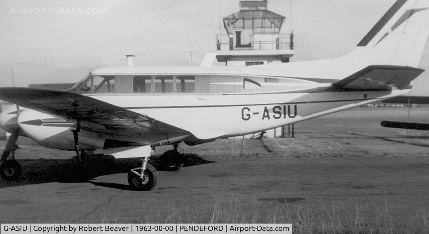 G-ASIU, 1963 Beech 65-80 Queen Air, c/n LD-102, Beechcraft 65-80 Queen Air