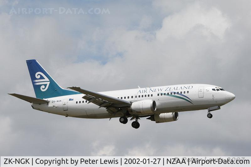 ZK-NGK, 1995 Boeing 737-3K2 C/N 26318, Air New Zealand domestic