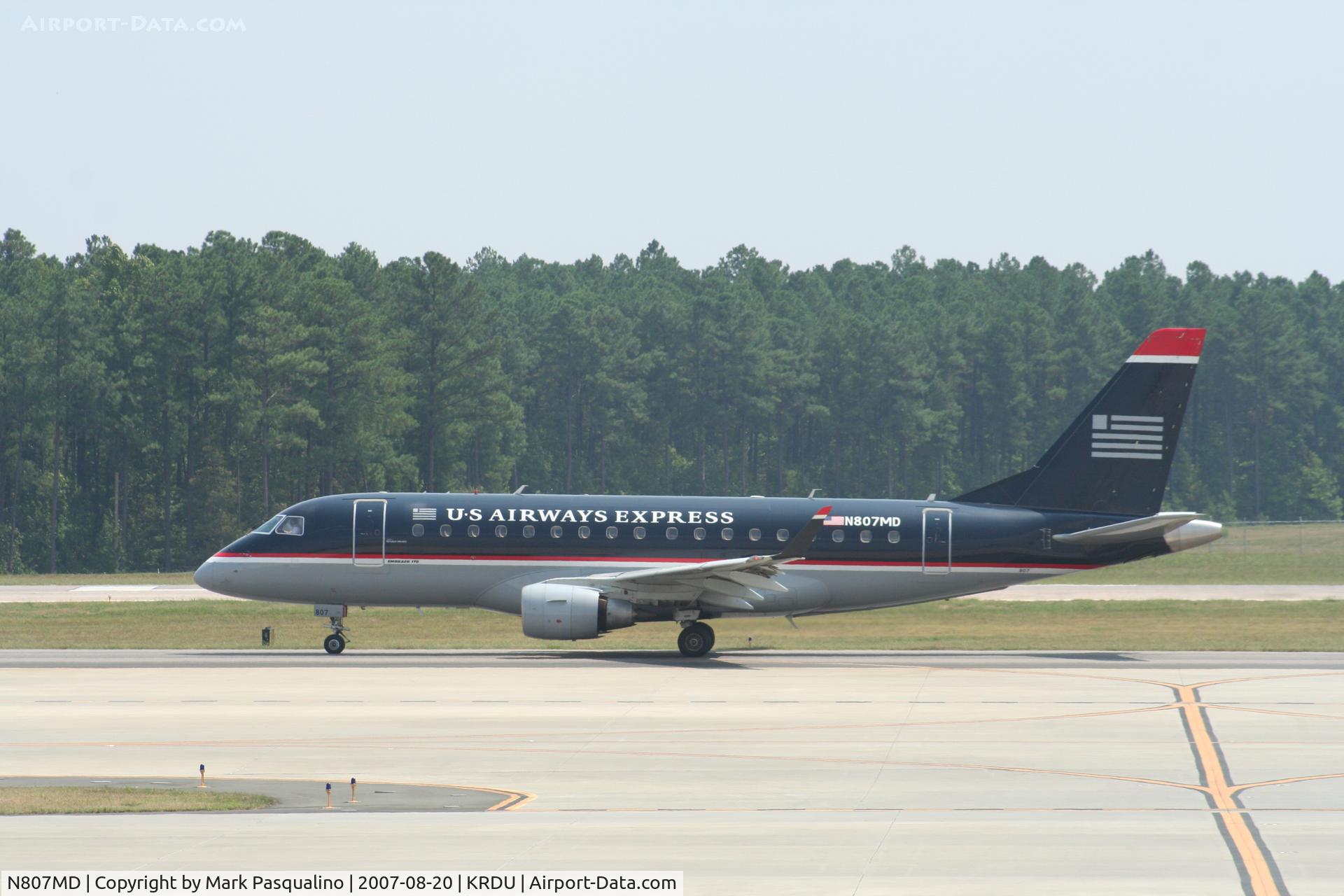 N807MD, 2004 Embraer 170SU (ERJ-170-100SU) C/N 17000020, EMB 170-100SU