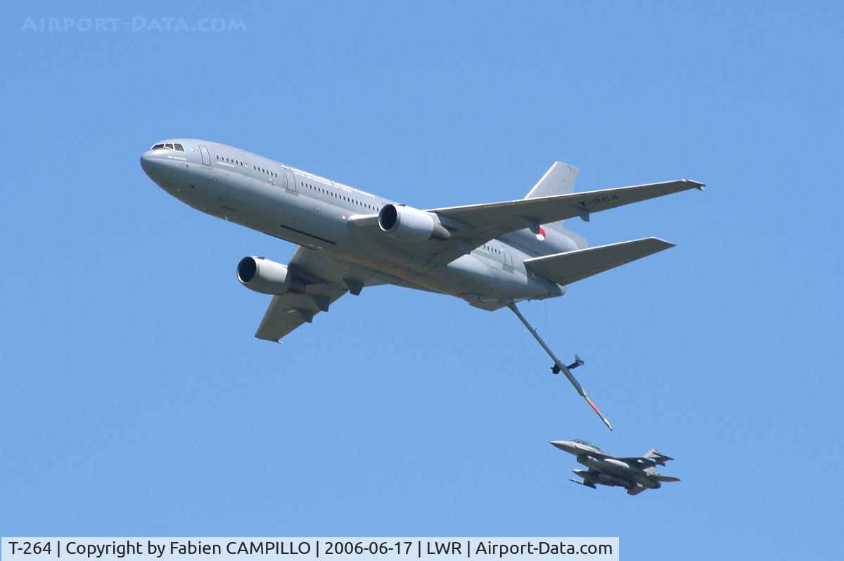 T-264, 1978 McDonnell Douglas KDC-10-30CF C/N 46985, KLU
