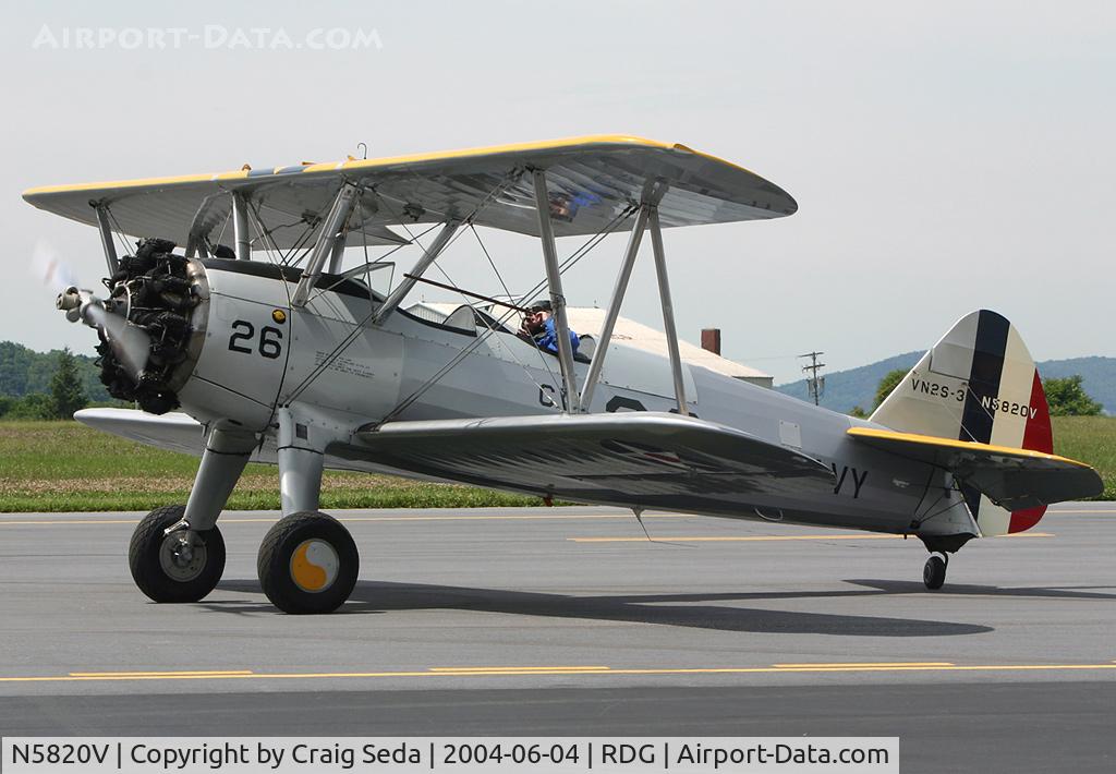 N5820V, 1943 Boeing B75N1 C/N 75-7728, Returning from a flight during the Mid Atlantic Air Museum's World War II Weekend.