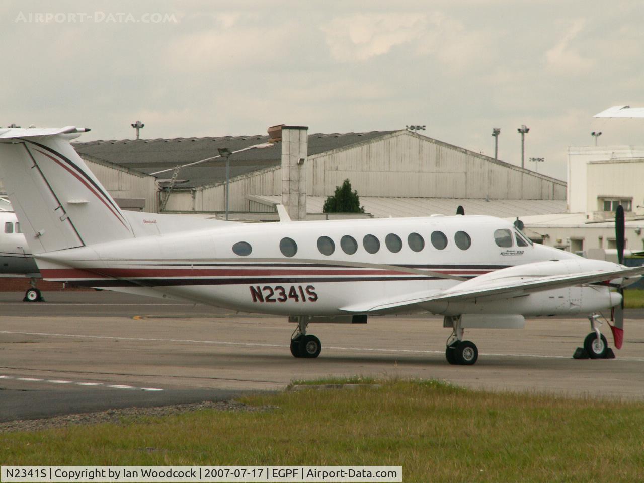 N2341S, 1999 Raytheon Aircraft Company B300 C/N FL-241, Beech 300/General Aviation Park/Glasgow