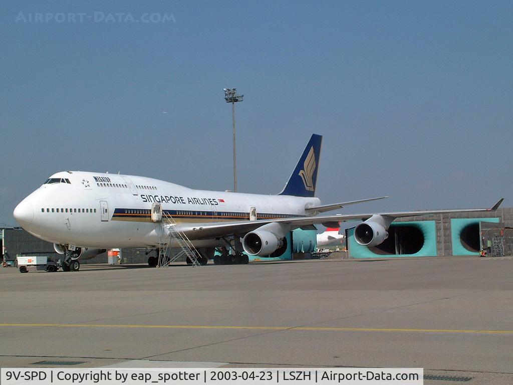 9V-SPD, Boeing 747-412 C/N 26552, engine-check