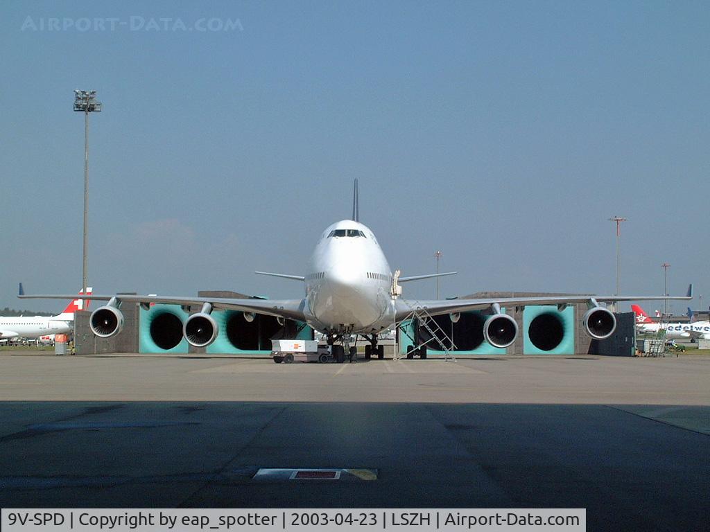 9V-SPD, Boeing 747-412 C/N 26552, engine-check