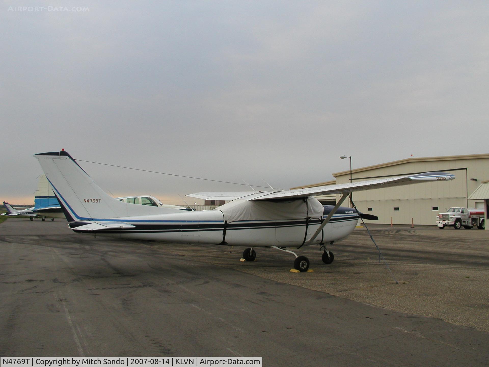 N4769T, 1981 Cessna R182 Skylane RG C/N R18201757, Parked on the ramp at Airlake.