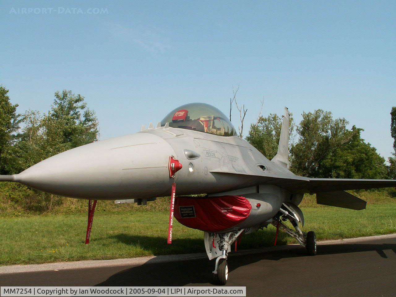 MM7254, 1982 General Dynamics F-16A/ADF Fighting Falcon C/N 61-506, General Dynamics F-16A/Italian AF/Rivolto-Udine