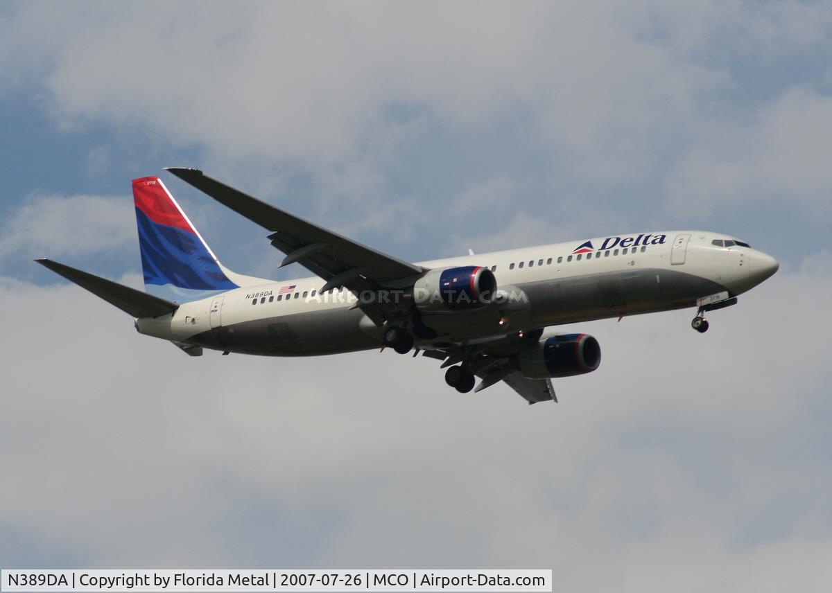N389DA, 2000 Boeing 737-832 C/N 30376, Delta