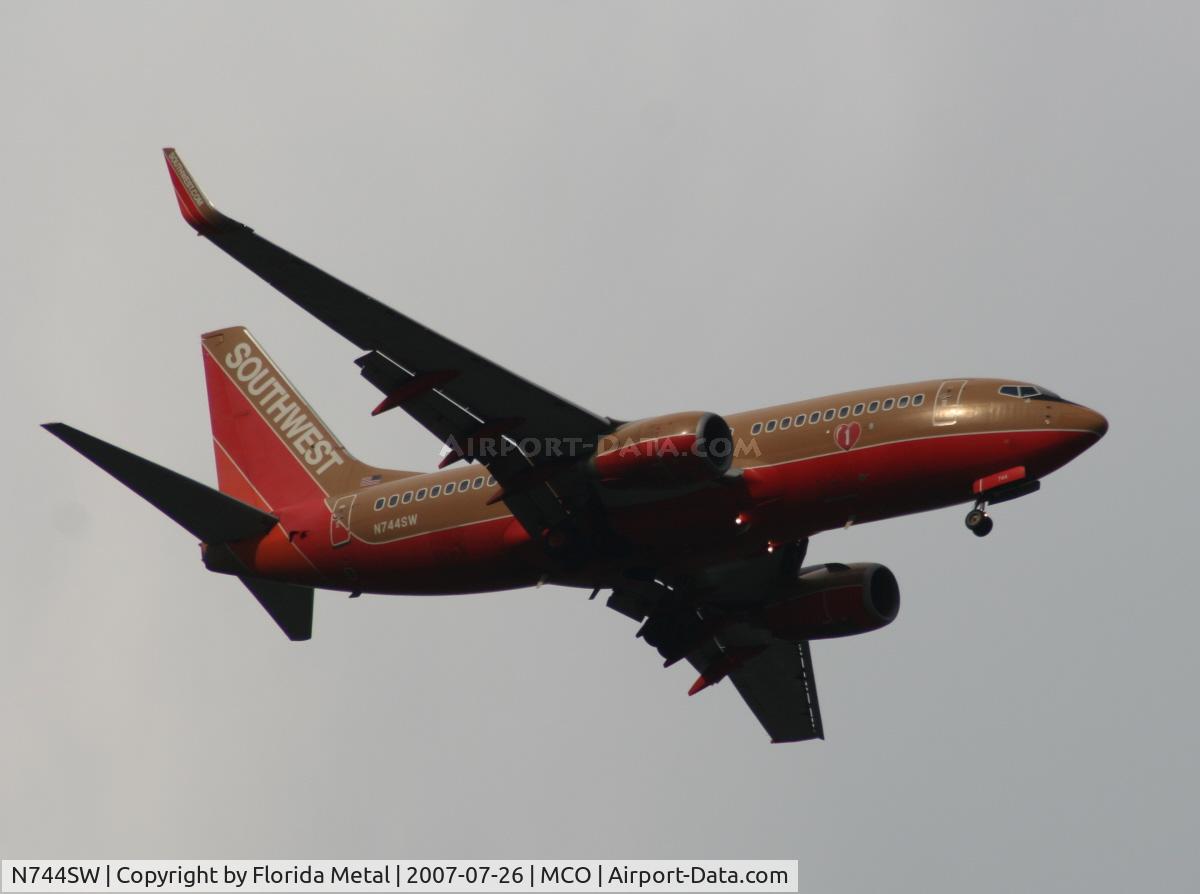 N744SW, 1999 Boeing 737-7H4 C/N 29490, Southwest