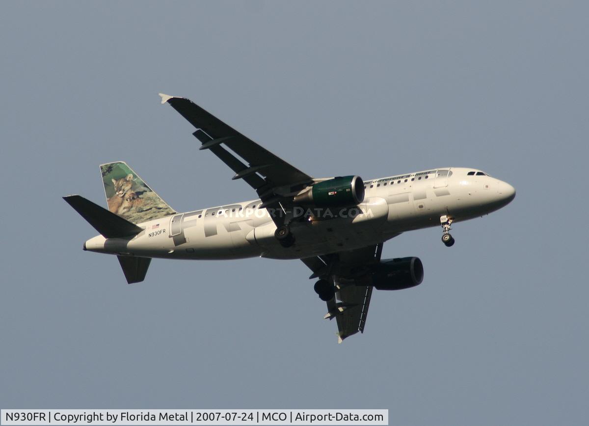 N930FR, 2004 Airbus A319-111 C/N 2241, Lola and Max