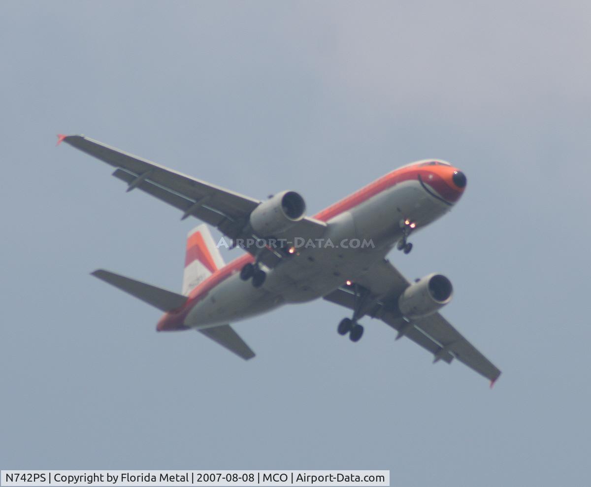 N742PS, 2000 Airbus A319-112 C/N 1275, US
