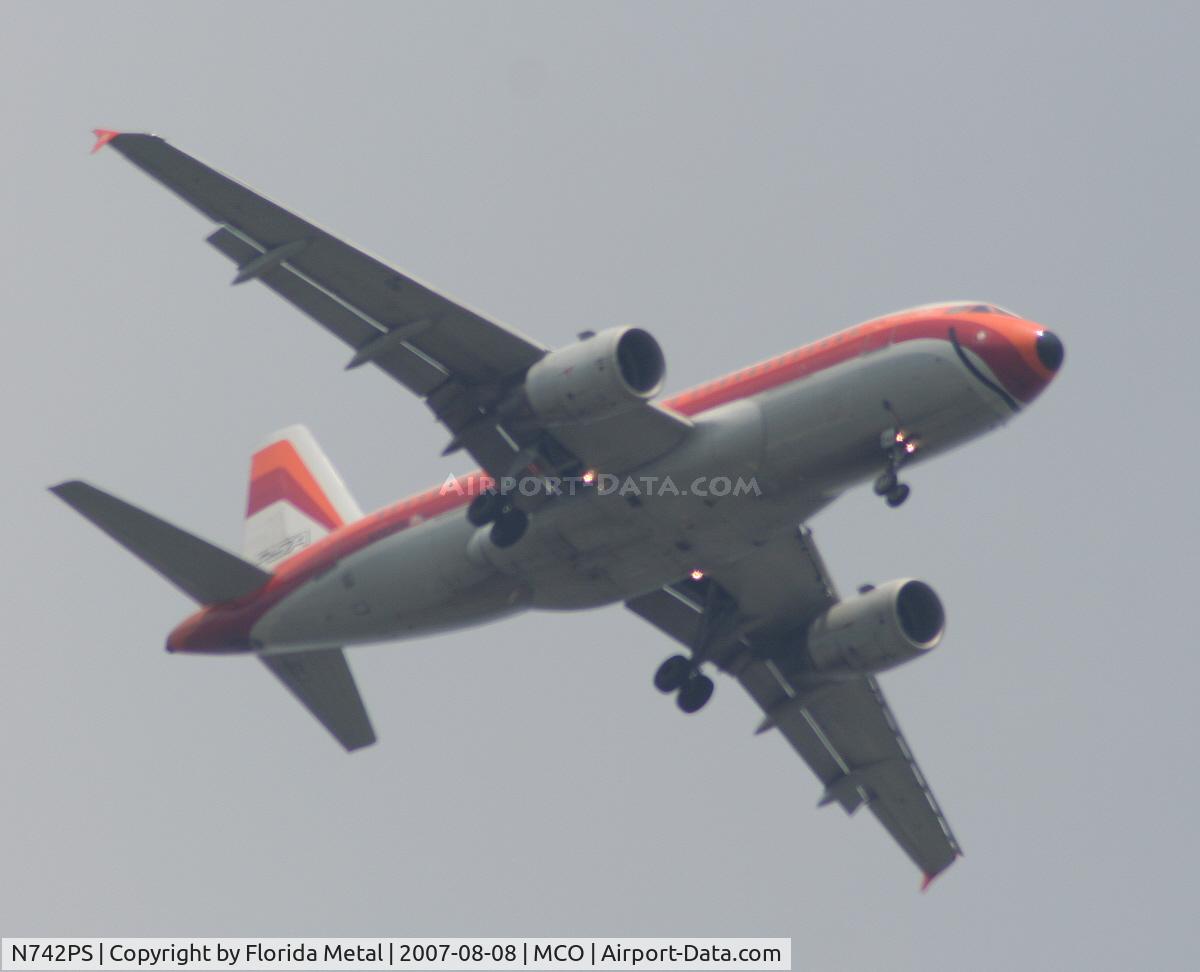 N742PS, 2000 Airbus A319-112 C/N 1275, US