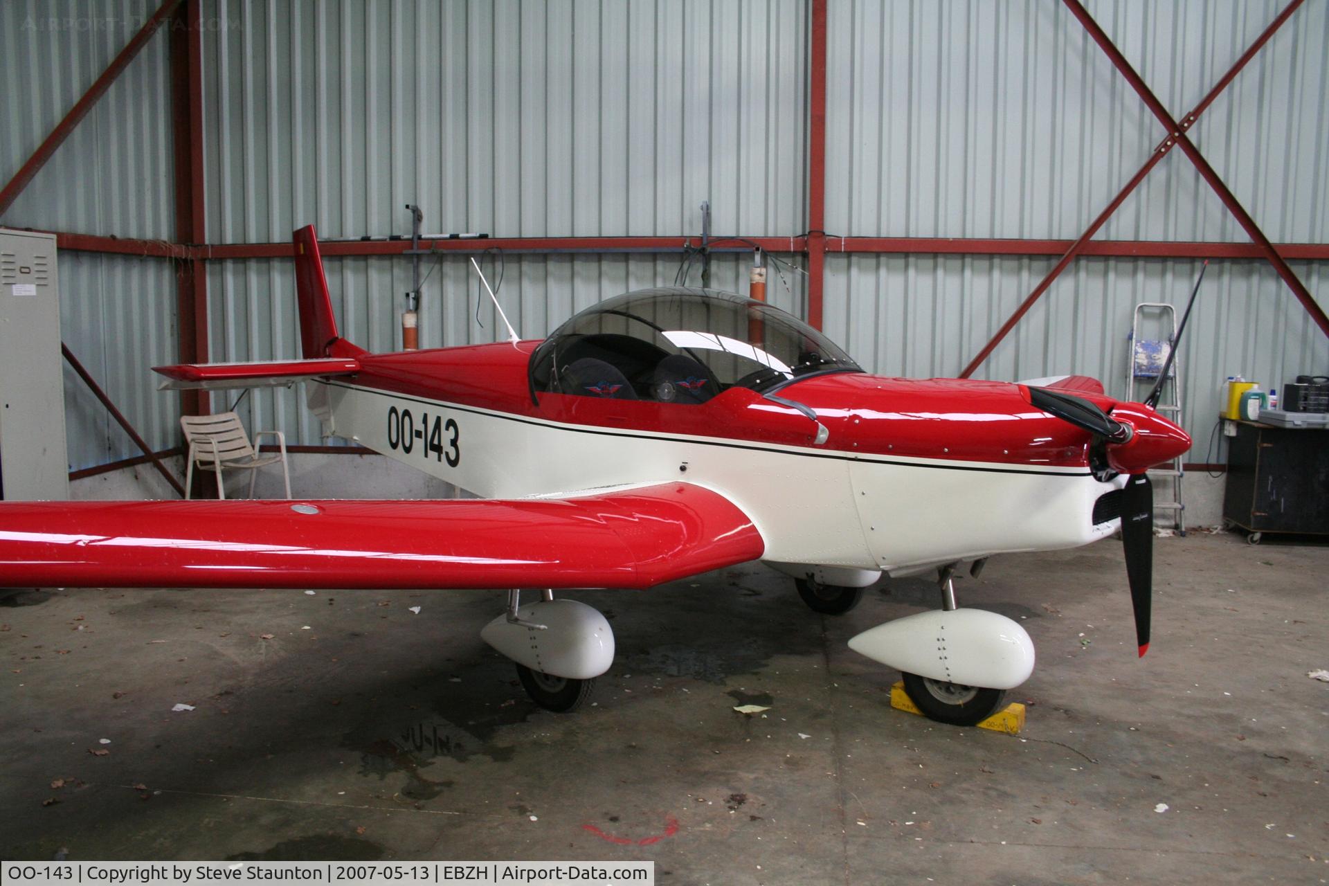 OO-143, Zenair CH-601 Zodiac C/N 6-9111, Taken on a Aeroprint tour @ Hasselt