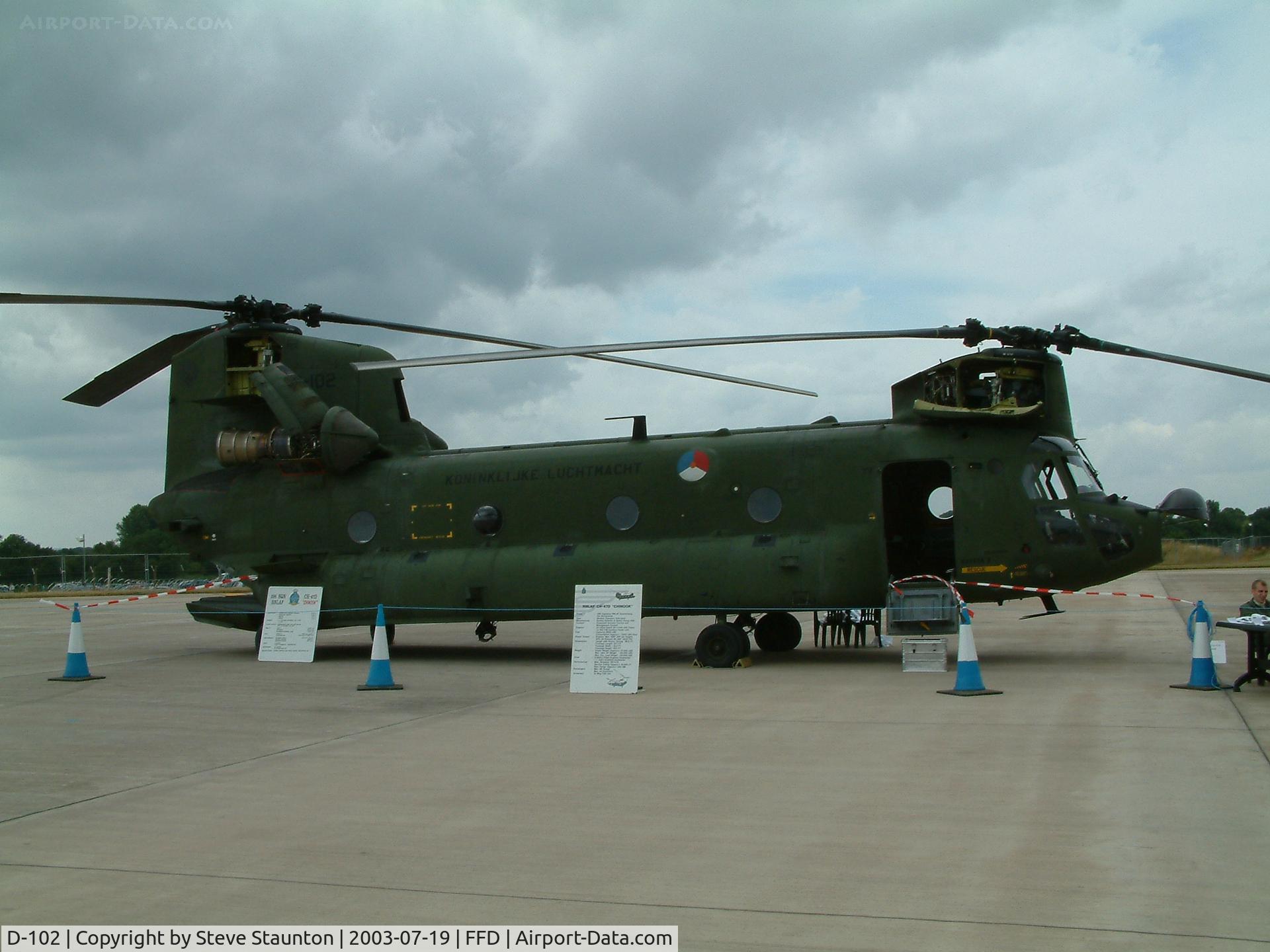 D-102, Boeing CH-47D Chinook C/N M.4102, Royal International Air Tattoo 2003