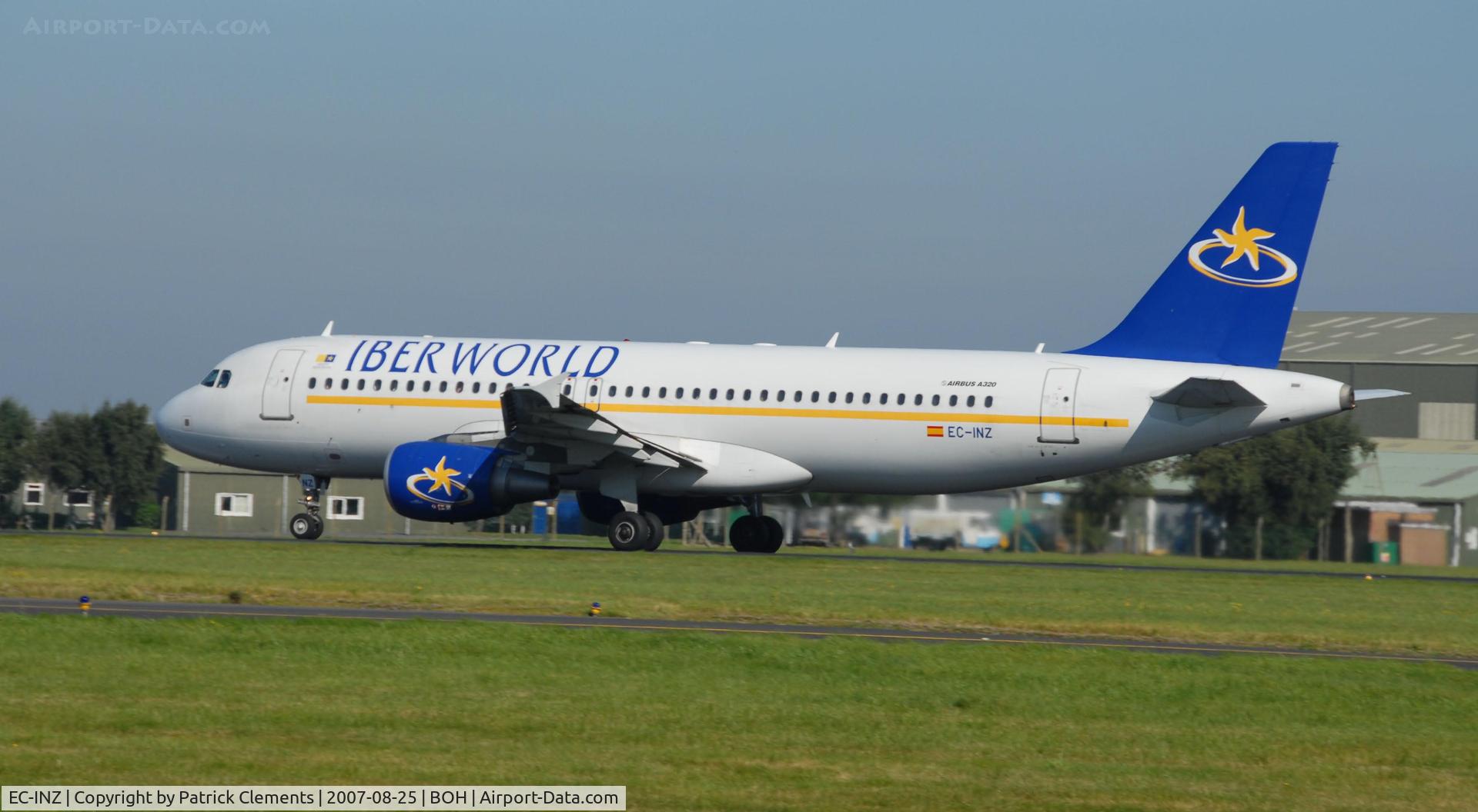 EC-INZ, 2003 Airbus A320-214 C/N 2011, IBERWORLD TAKING OFF RUNWAY 26 BOH