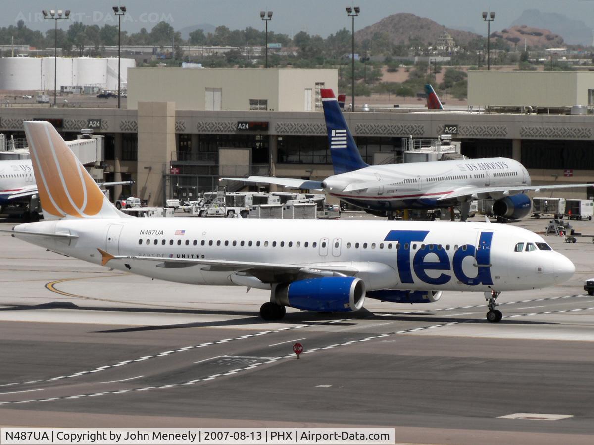 N487UA, 2002 Airbus A320-232 C/N 1669, Taxiing to the gate