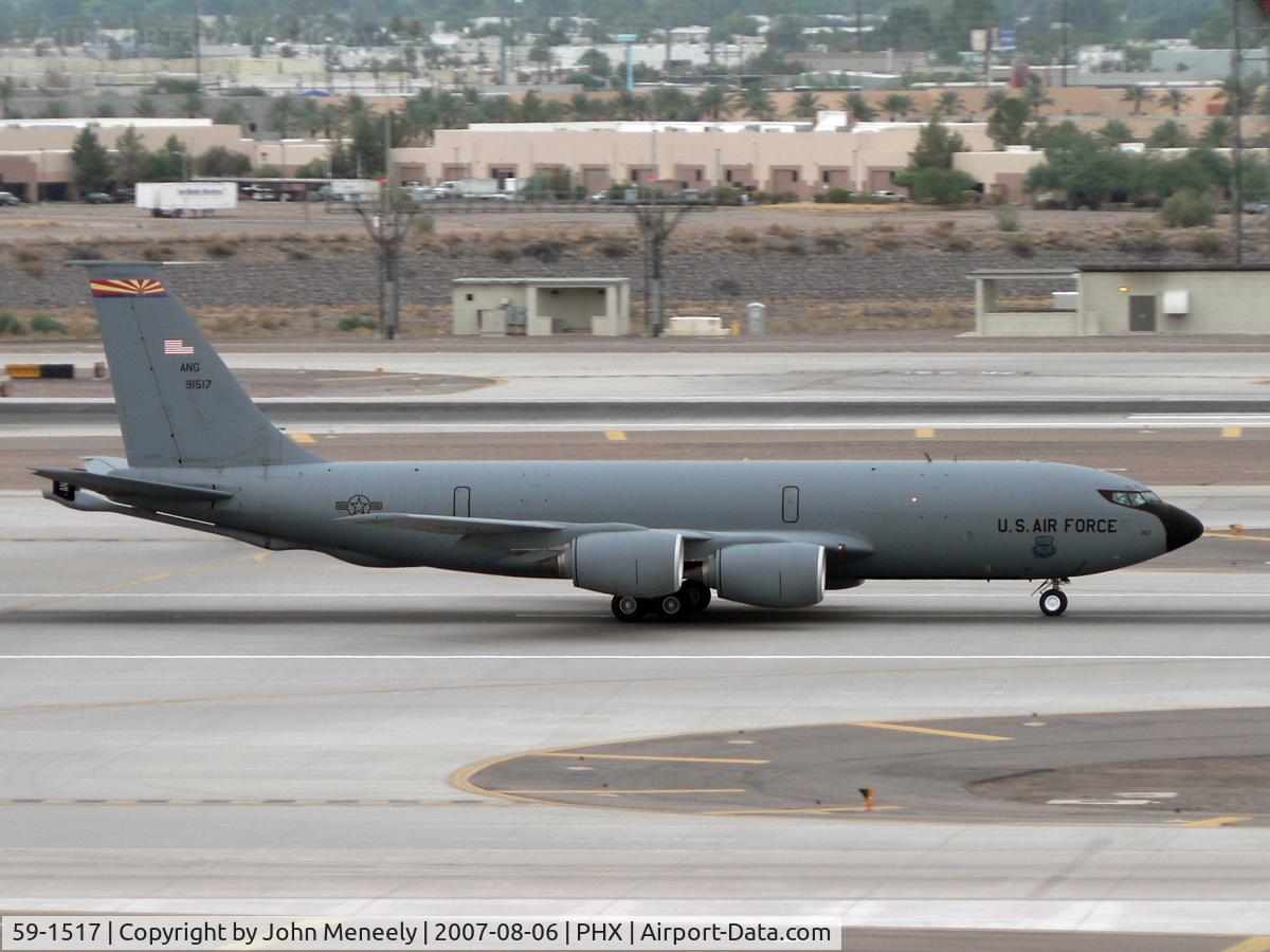 59-1517, 1960 Boeing KC-135R Stratotanker C/N 18005, One of the AZ ANG tankers taking off on 25R