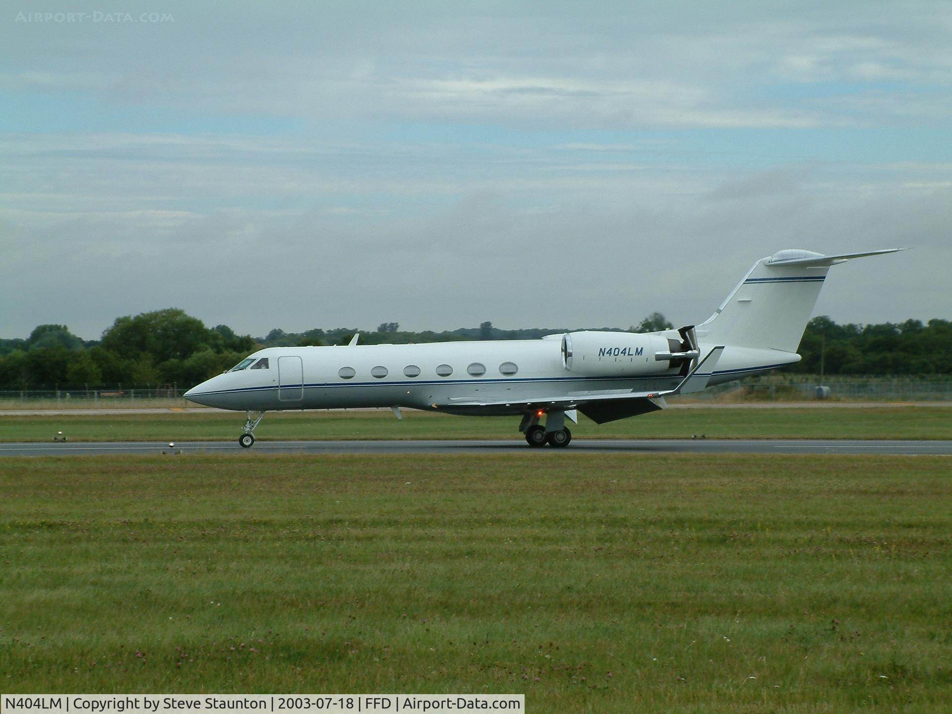 N404LM, 1990 Gulfstream Aerospace G-IV C/N 1130, Royal International Air Tattoo 2003