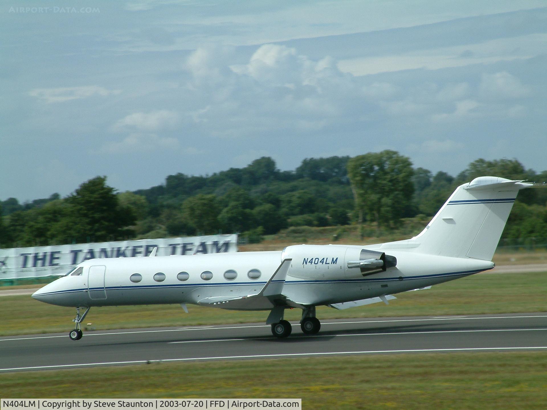 N404LM, 1990 Gulfstream Aerospace G-IV C/N 1130, Royal International Air Tattoo 2003