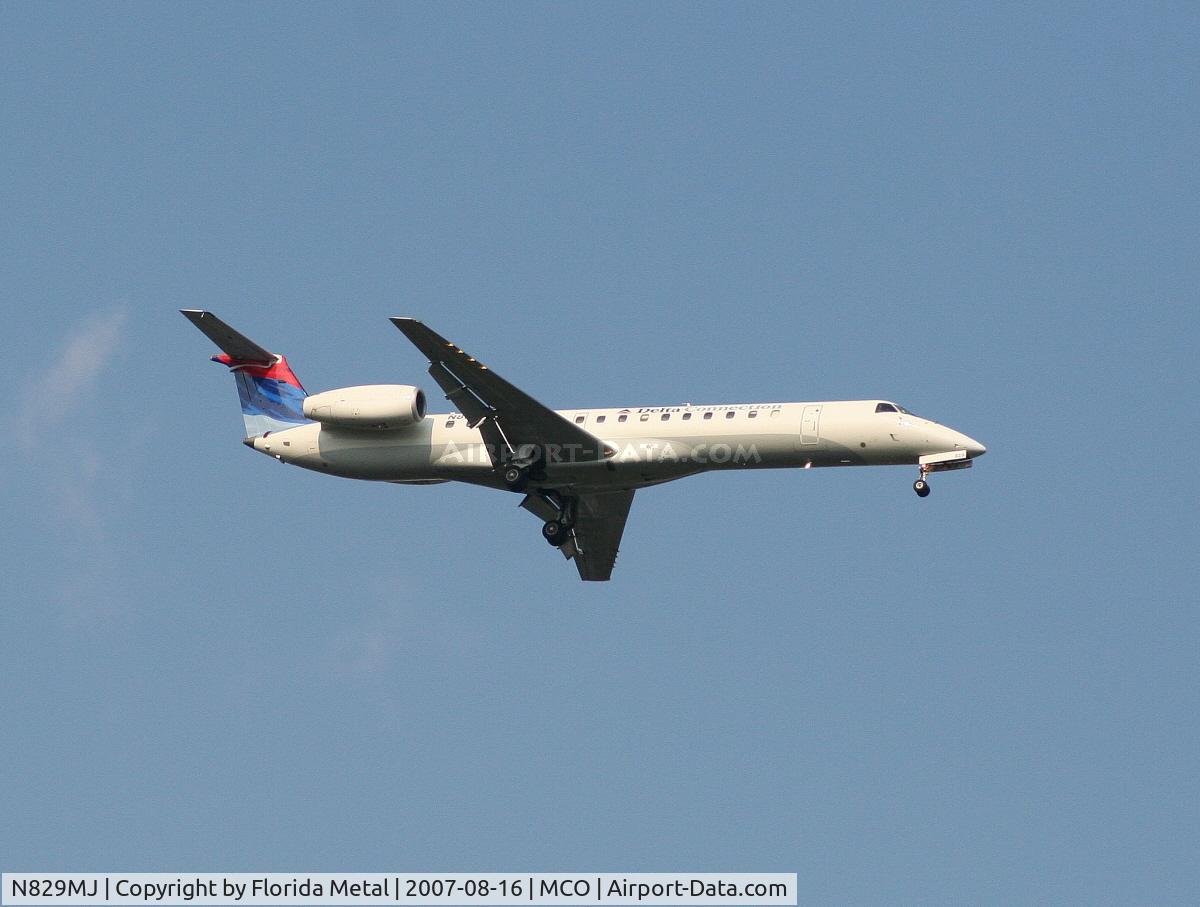 N829MJ, 2000 Embraer EMB-145LR C/N 145228, Delta Connection