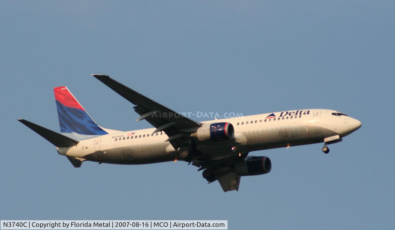 N3740C, 2000 Boeing 737-832 C/N 30800, Delta