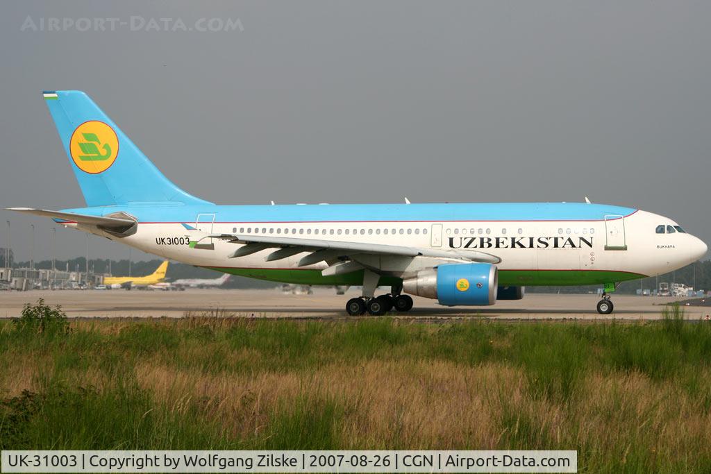 UK-31003, 1998 Airbus A310-324 C/N 706, visitor