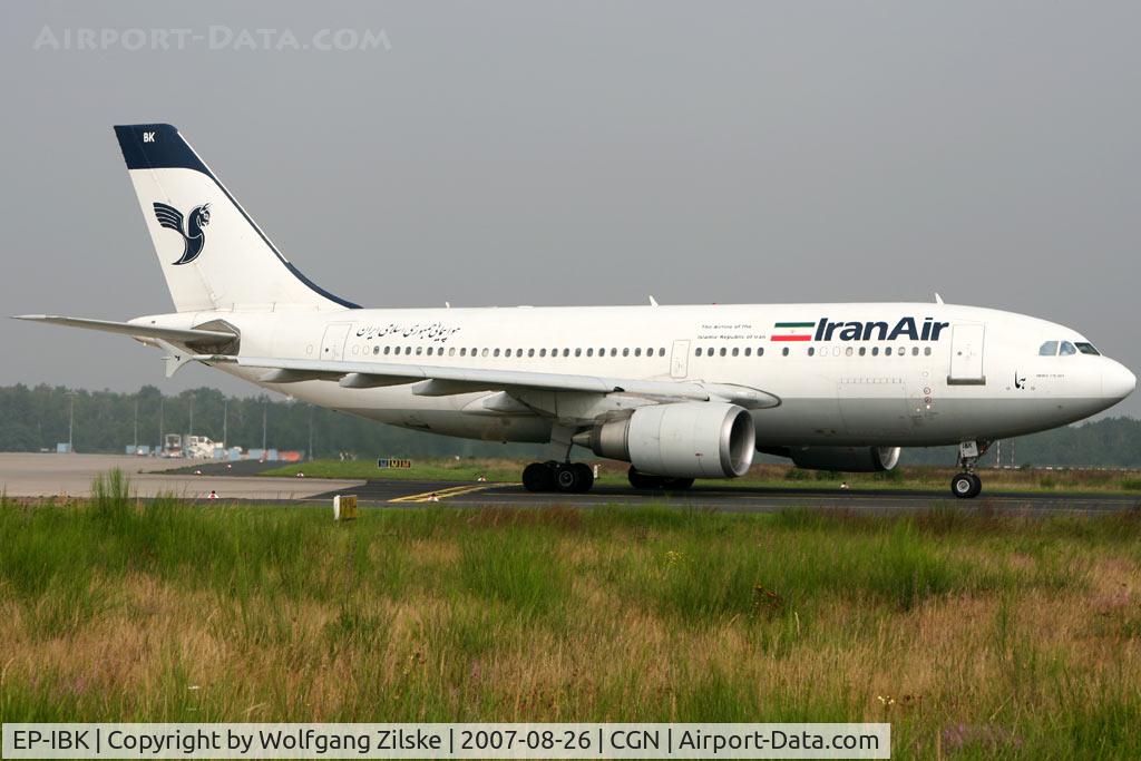 EP-IBK, 1993 Airbus A310-304 C/N 671, visitor