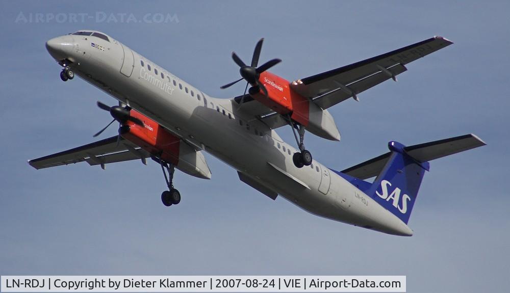 LN-RDJ, 1999 De Havilland Canada DHC-8-402Q Dash 8 C/N 4010, SAS Dash 8-402