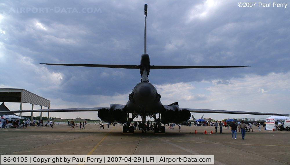 86-0105, 1986 Rockwell B-1B Lancer C/N 65, On the six