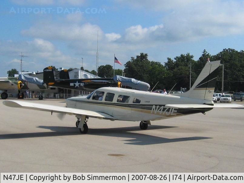 N47JE, 1977 Piper PA-32R-300 Cherokee Lance C/N 32R-7780532, On the ramp at Urbana, OH