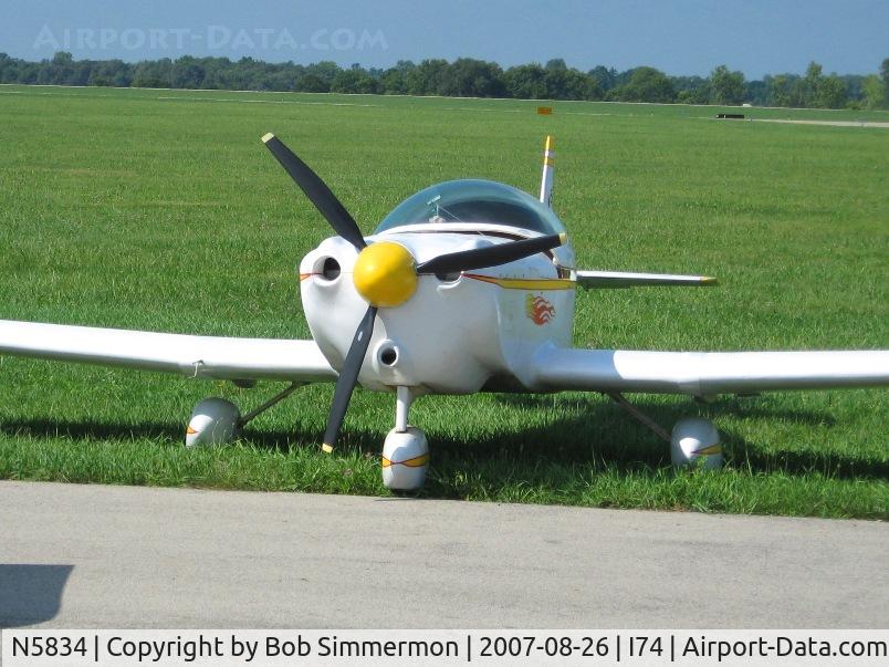 N5834, 1995 Rand Robinson KR-2 C/N 5834, Out of ramp space - no problem at Urbana, OH