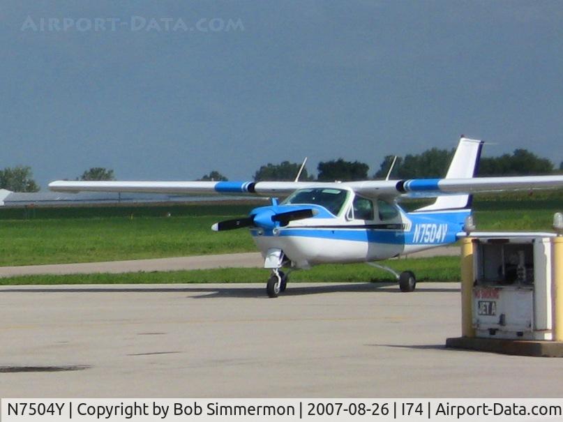 N7504Y, 1964 Piper PA-30 Twin Comanche C/N 30-566, On the ramp at Urbana, OH