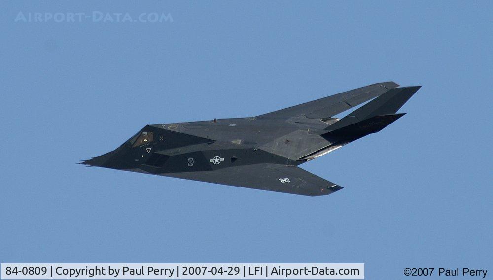 84-0809, 1983 Lockheed F-117A Nighthawk C/N A.4034, Banking for another pass