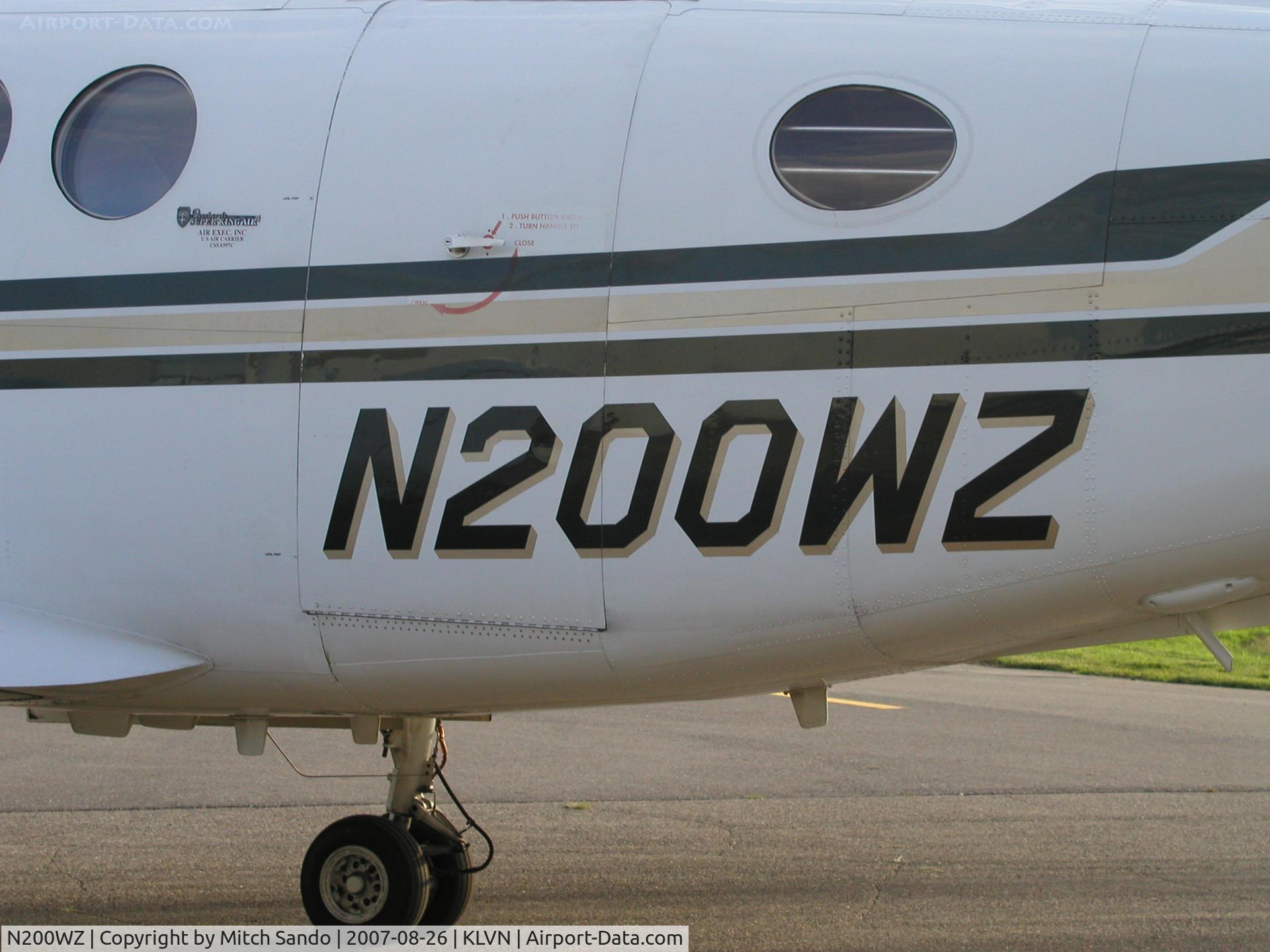 N200WZ, 1975 Beech 200 King Air C/N BB-89, Super King Air 200WZ.