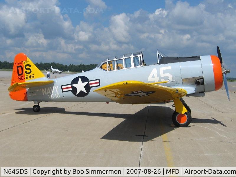 N645DS, 1944 North American SNJ-5 Texan Texan C/N 88-17678, EAA MERFI event at Mansfield, OH