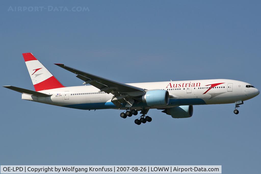 OE-LPD, 2006 Boeing 777-2Z9/ER C/N 35960, nice Austrian Heavy approaching RWY34