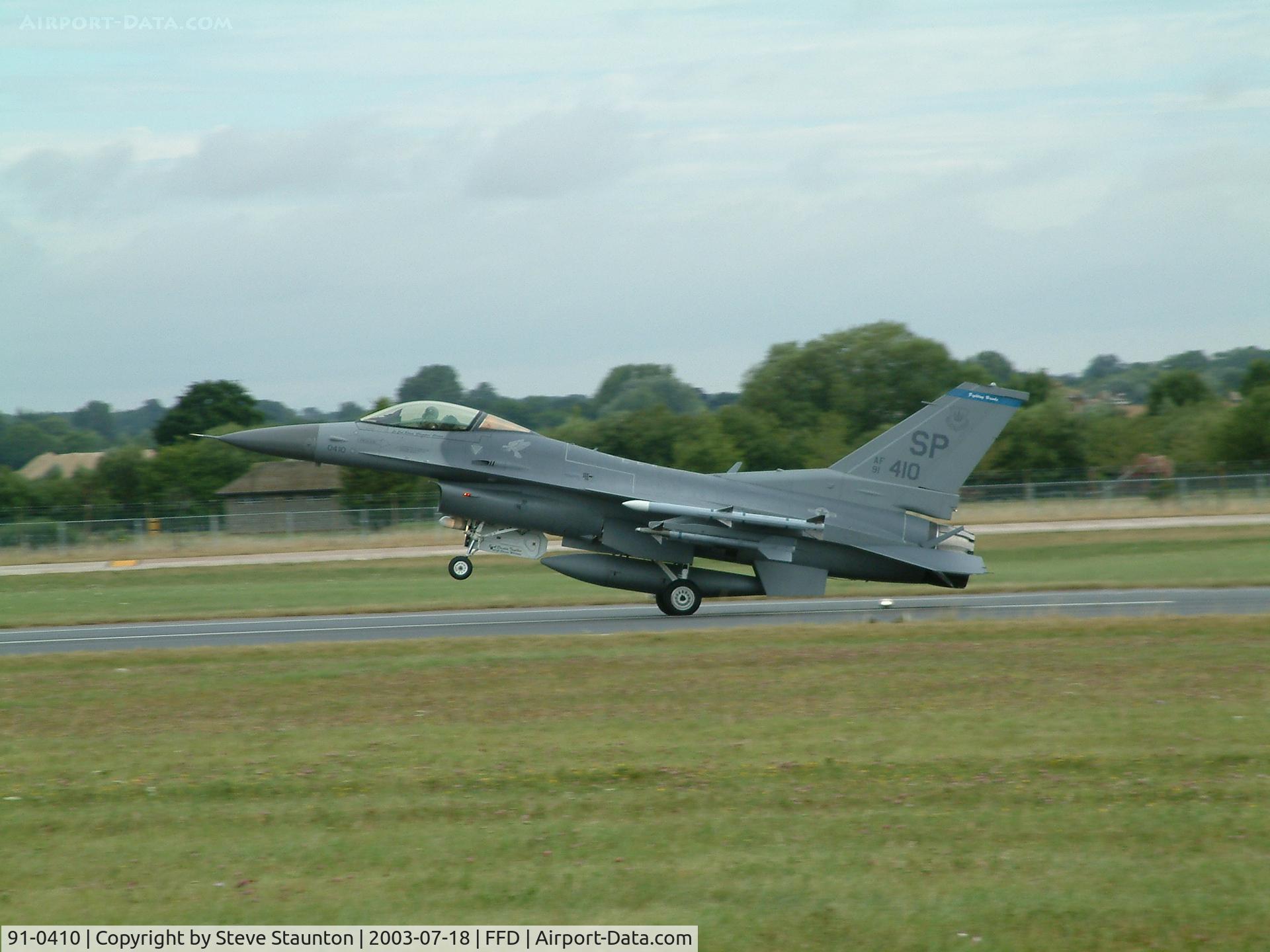 91-0410, 1991 General Dynamics F-16C Fighting Falcon C/N CC-108, Royal International Air Tattoo 2003