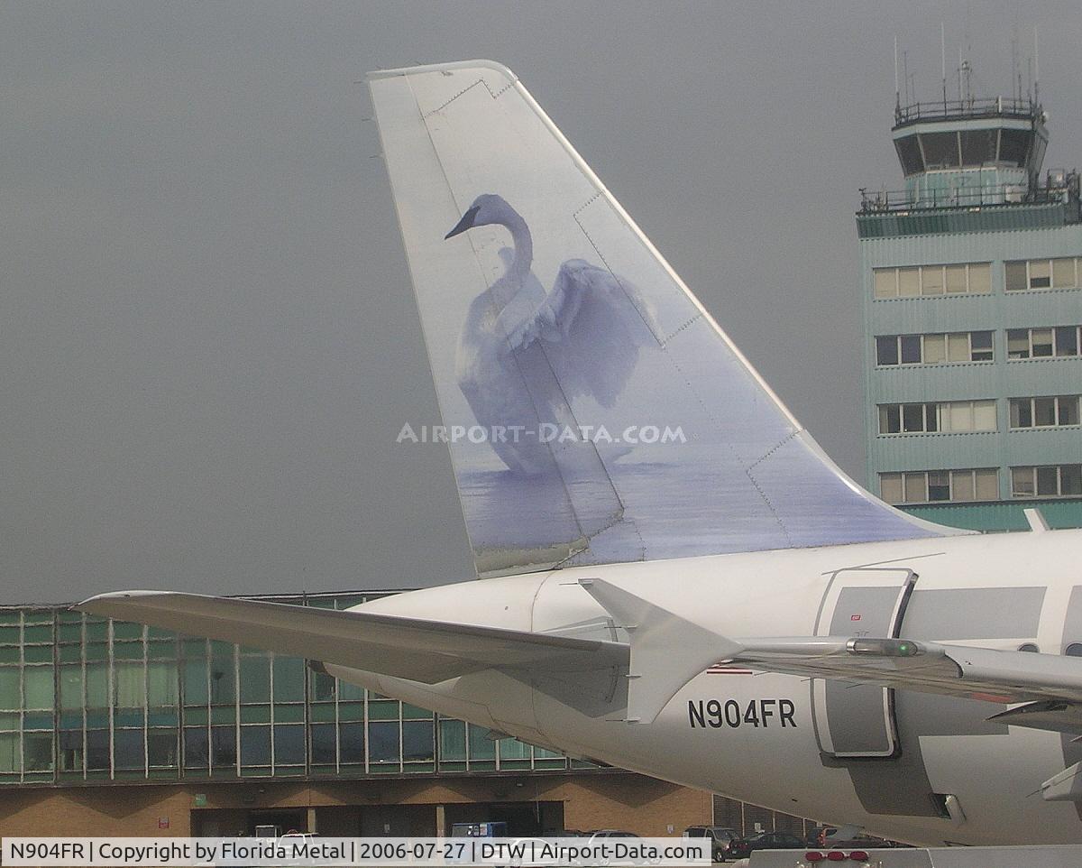N904FR, 2001 Airbus A319-111 C/N 1579, Grace