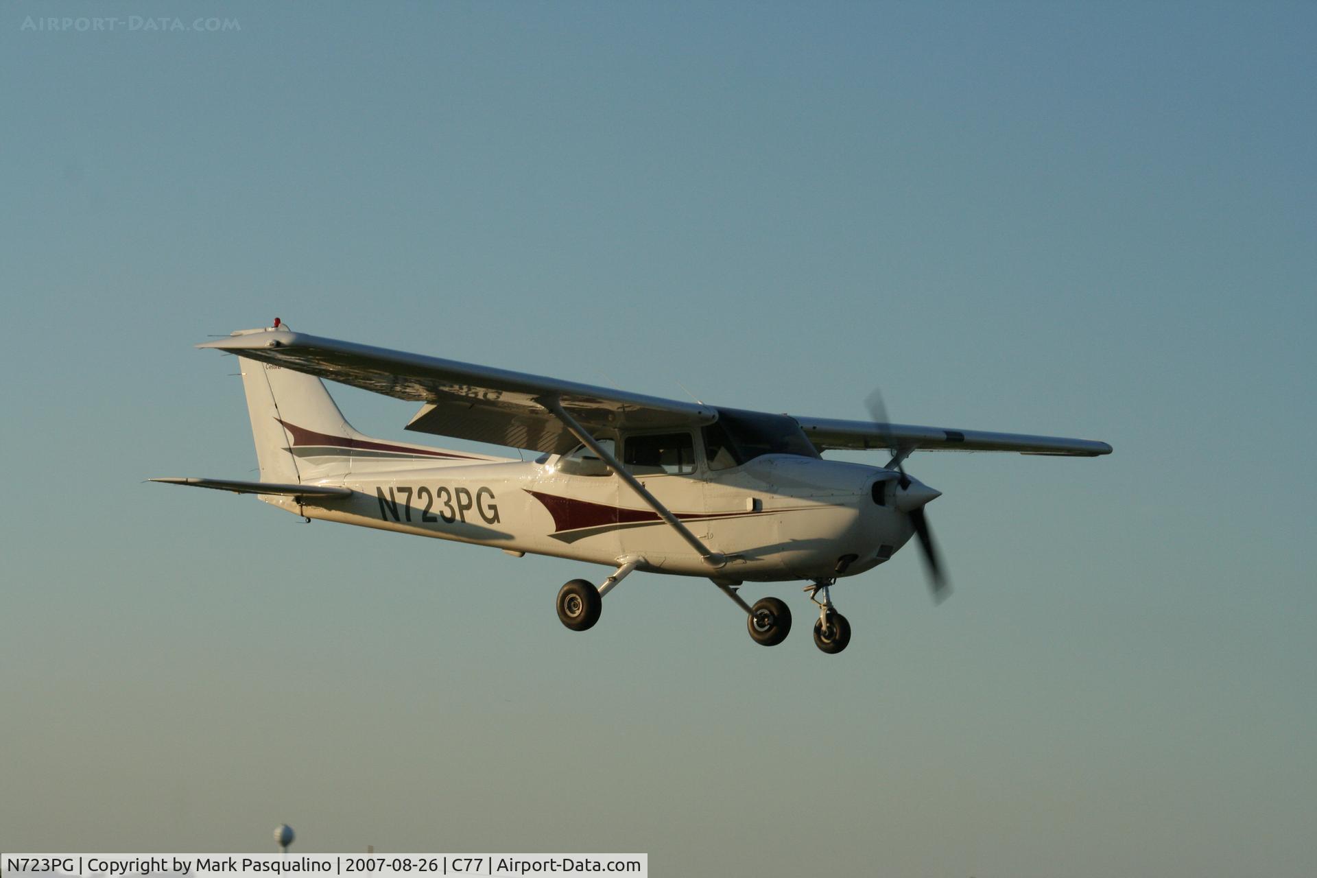N723PG, 1998 Cessna 172R C/N 17280675, Cessna 172R