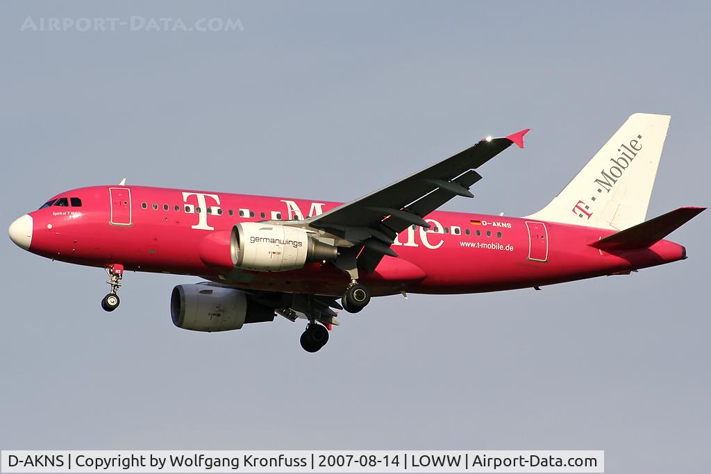 D-AKNS, 2000 Airbus A319-112 C/N 1277, T-Mobile Logojet; catched the Strobe light! ;o)