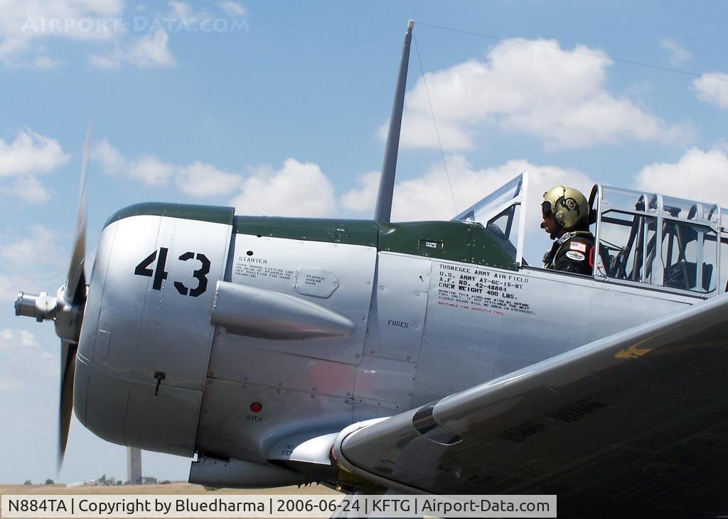 N884TA, 1959 North American AT-6G Texan C/N 168-294 (49-3190), Taxi