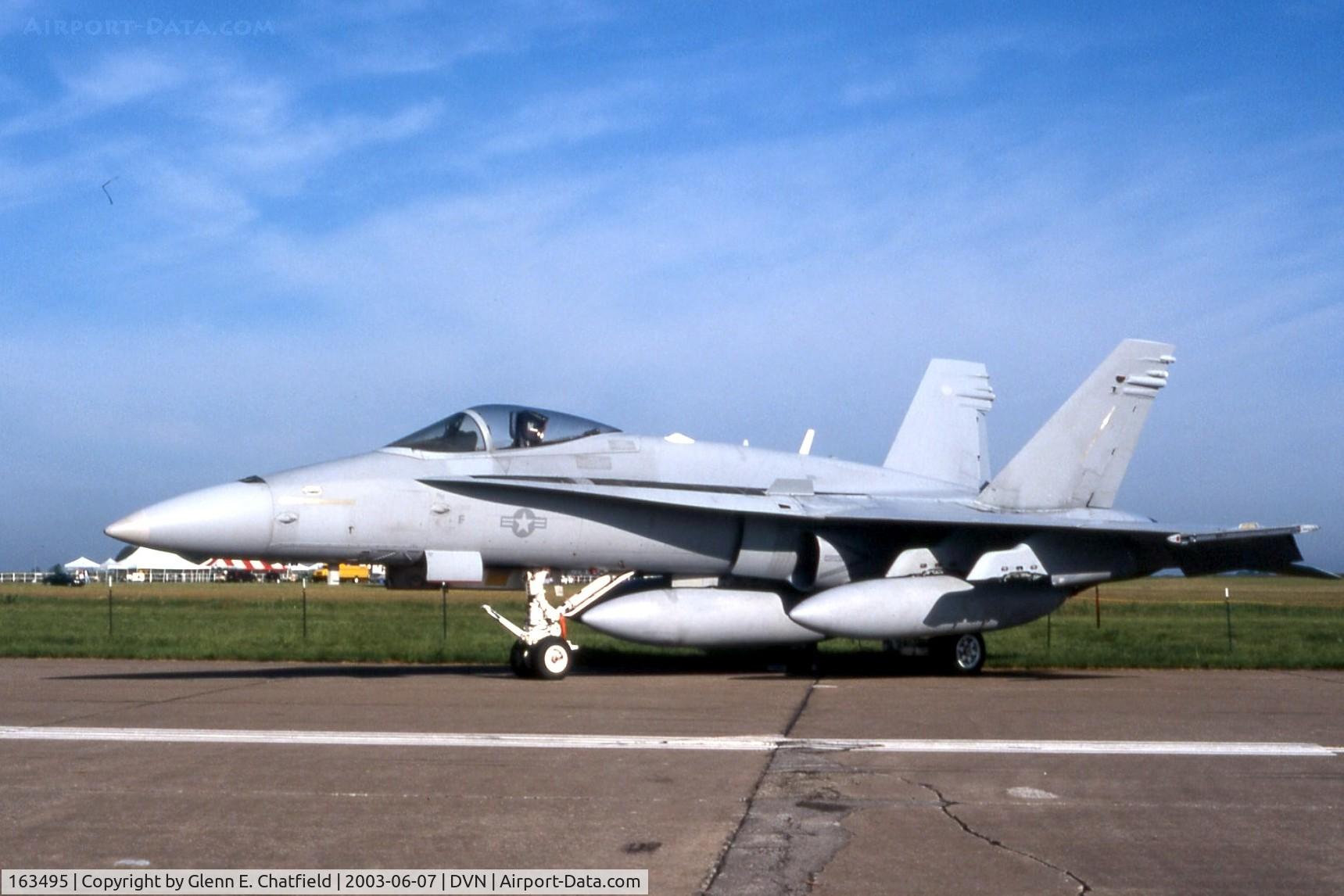 163495, 1988 McDonnell Douglas F/A-18C Hornet C/N 0733/C051, F/A-18C at the Quad Cities Air Show