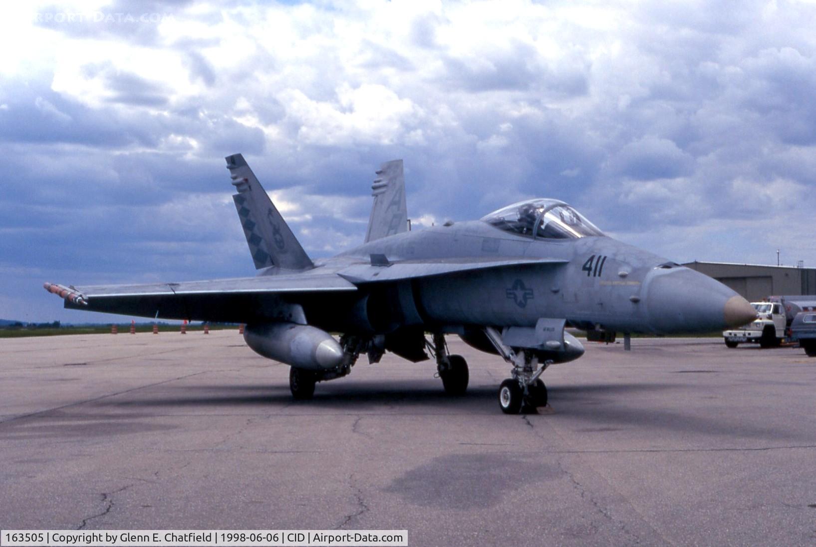 163505, 1988 McDonnell Douglas F/A-18C Hornet C/N 0749, F/A-18C Stopping over